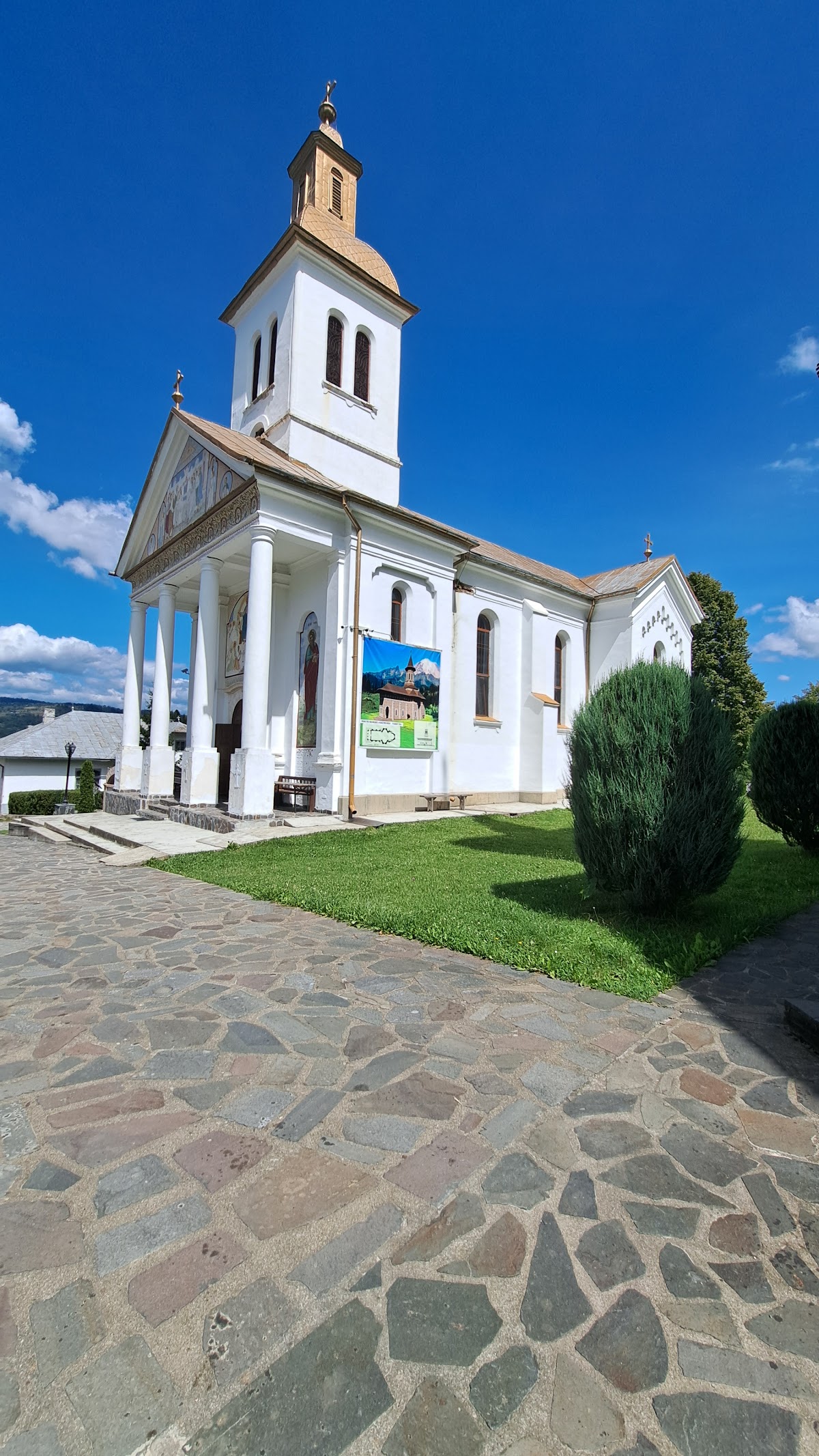 Mănăstirea „Adormirea Maicii Domnului” (Izvorul Negru) - Moisei - foto 2