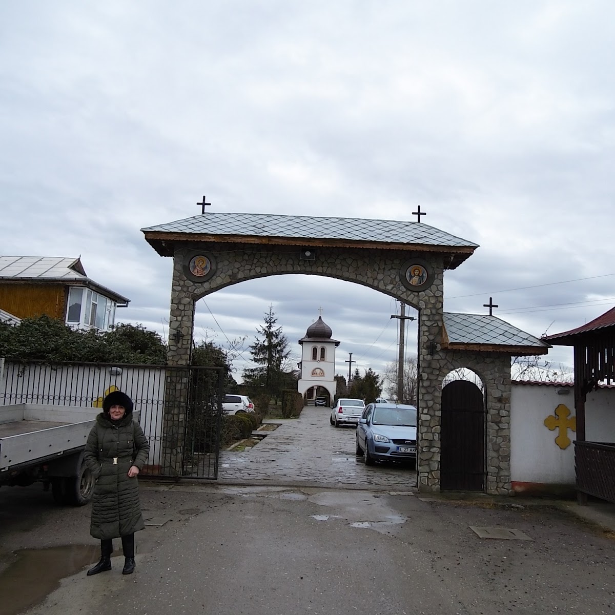 Mănăstirea Balaciu - foto 4