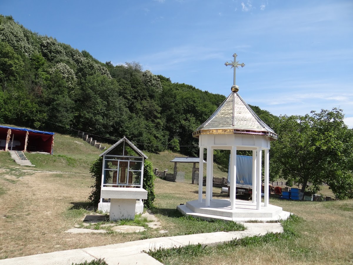 Mănăstirea Balș - foto 2