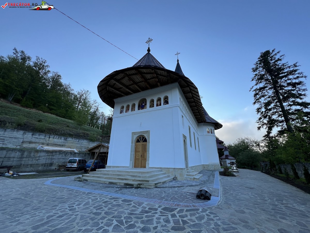 Mănăstirea Bisericani - foto 2