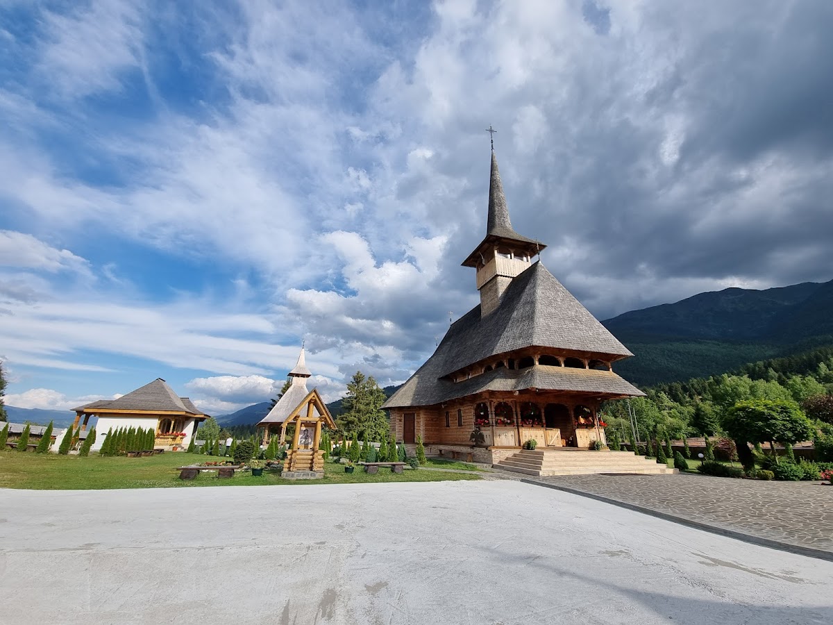 Mănăstirea Borșa Pietroasa - foto 1