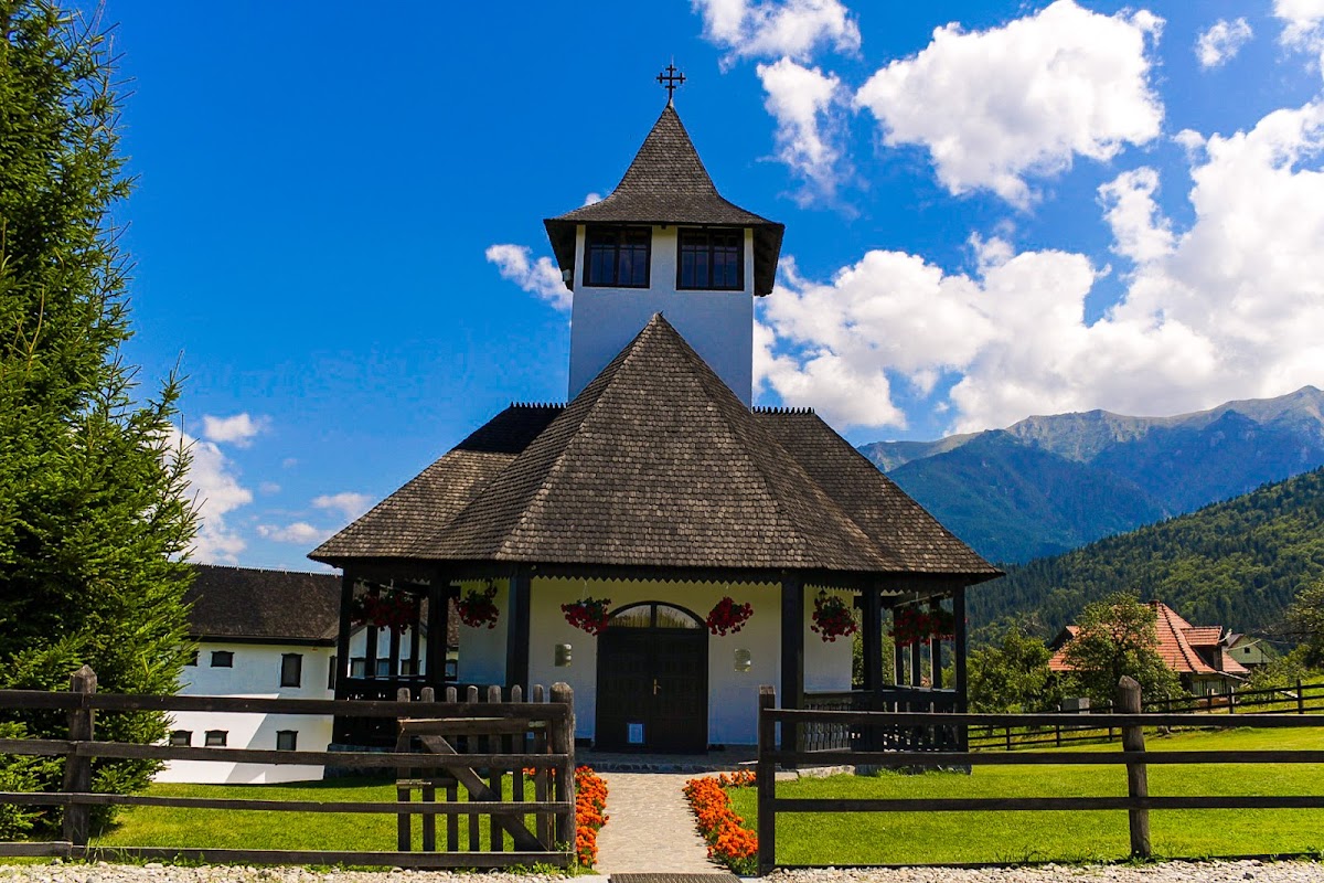 Mănăstirea Bran - foto 1
