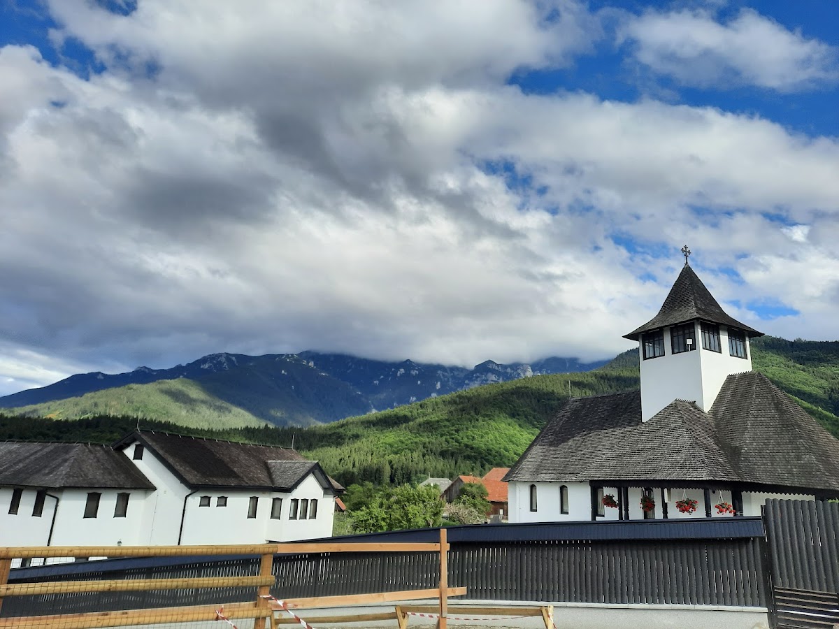 Mănăstirea Bran - foto 2