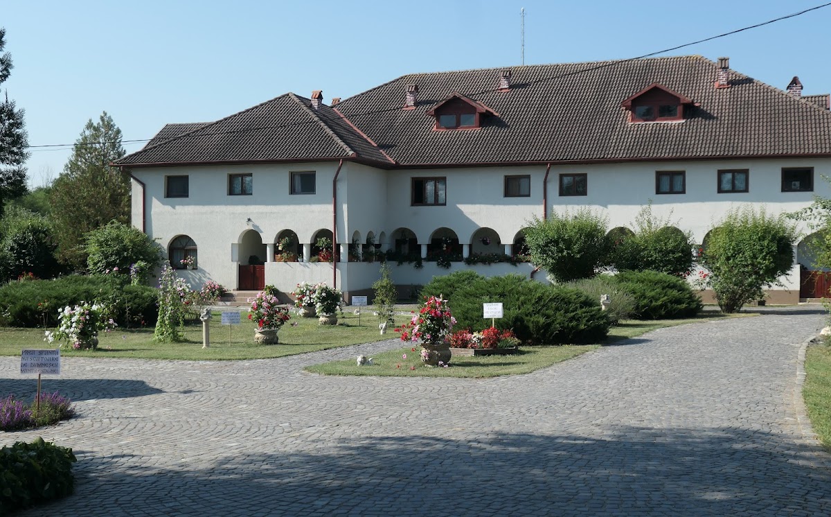 Monasterio Cămărășeasca - foto 4
