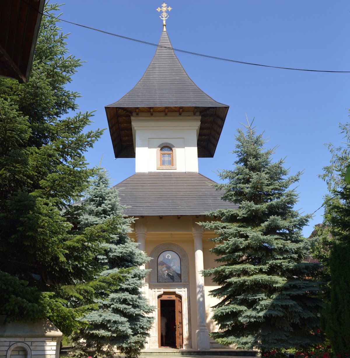 Mănăstirea Cămârzani - foto 3