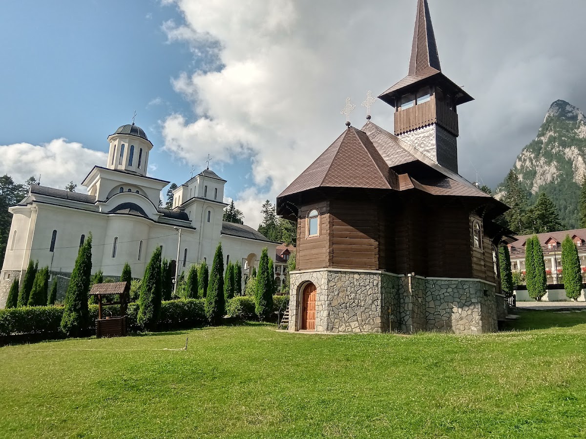 Mănăstirea Caraiman - foto 4