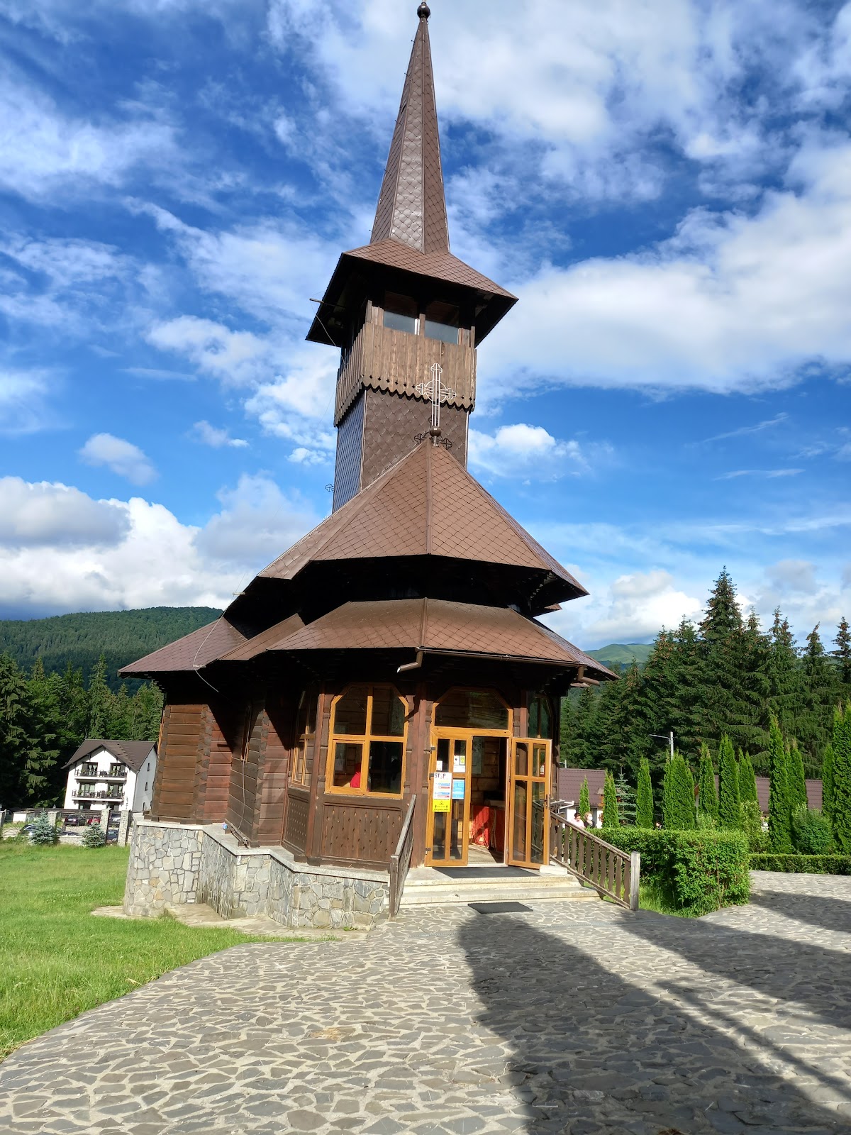 Mănăstirea Caraiman - foto 5