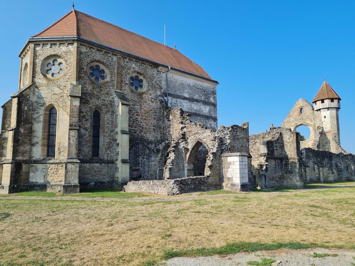 Mănăstirea Cisterciană - foto 1