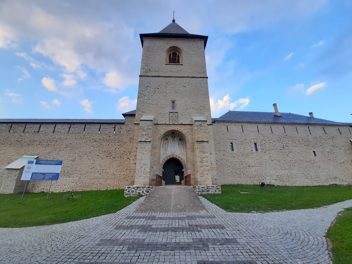 Mănăstirea Dragomirna - foto 5