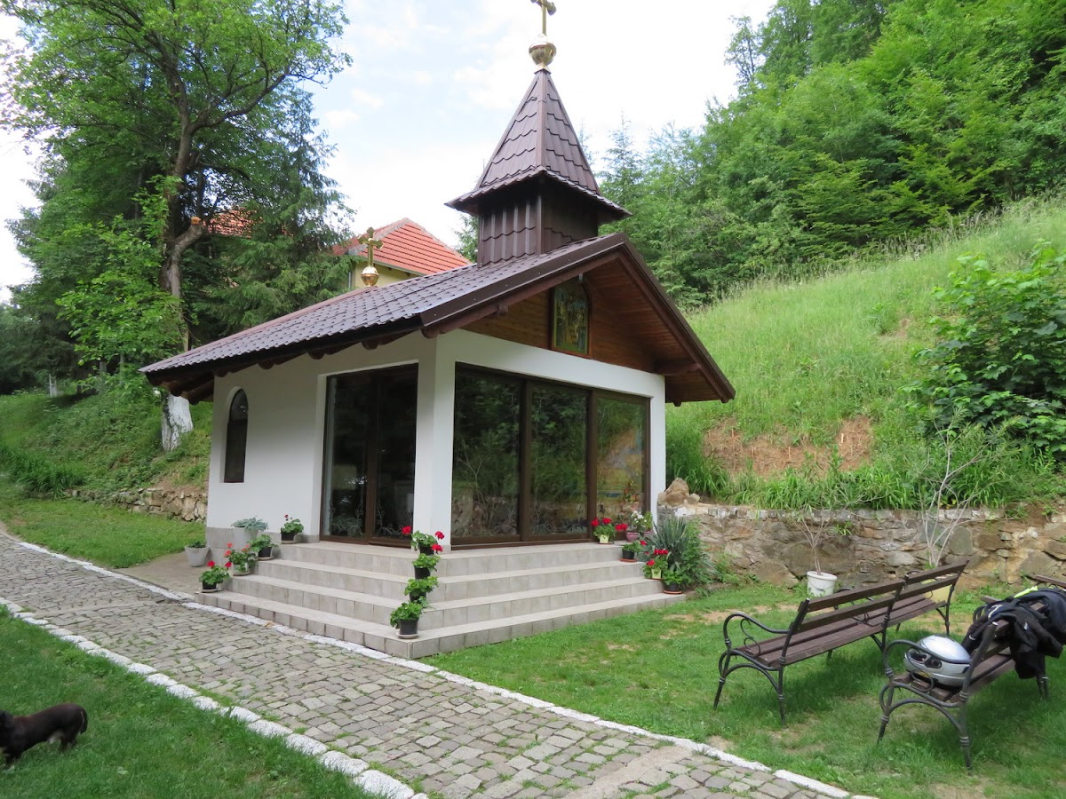 Mănăstirea Feredeu - Deal - foto 3