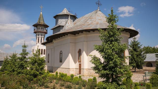 Mănăstirea Grăjdeni - foto 3