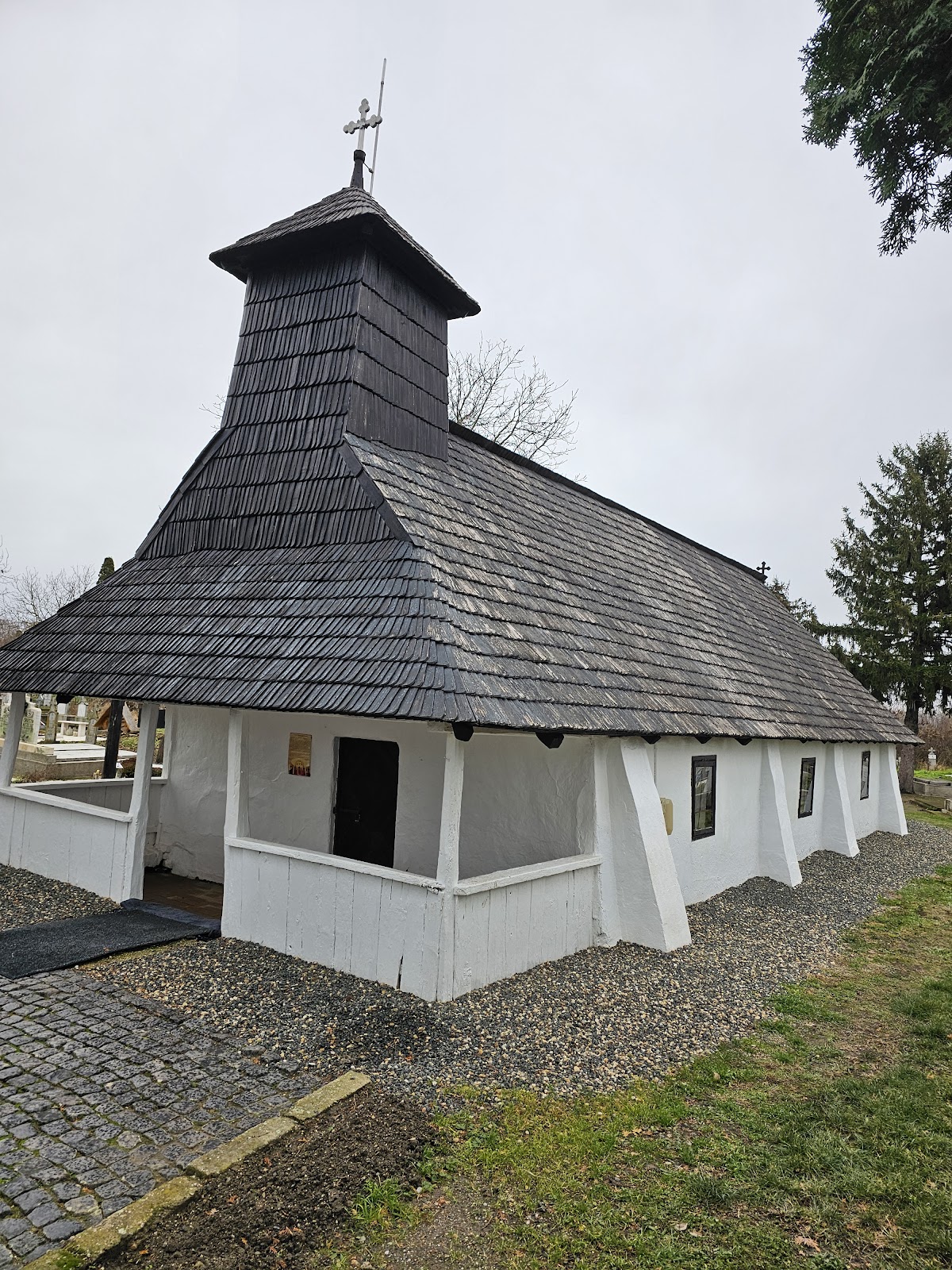 Mănăstirea "Înălțarea Sfintei Cruci"