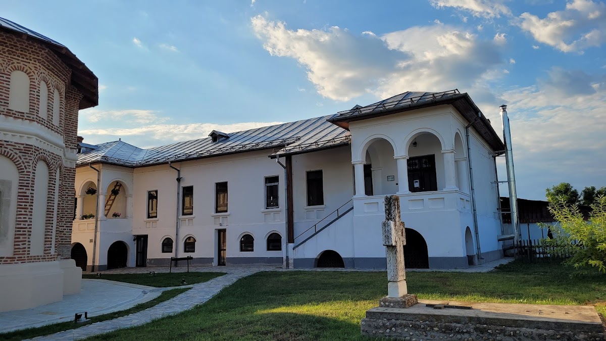 Mănăstirea Jitianu - foto 3