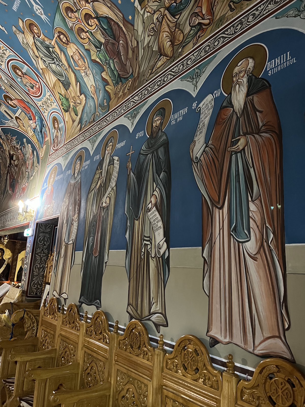 Mănăstirea Mălineşti - foto 4