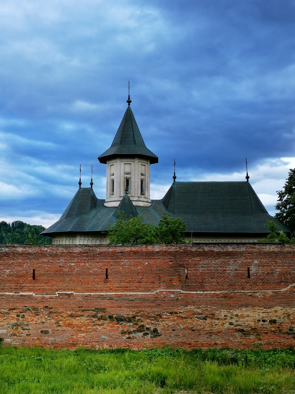 Mănăstirea Mera - foto 2
