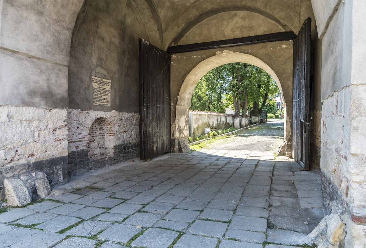 Mănăstirea Negru Vodă - foto 2