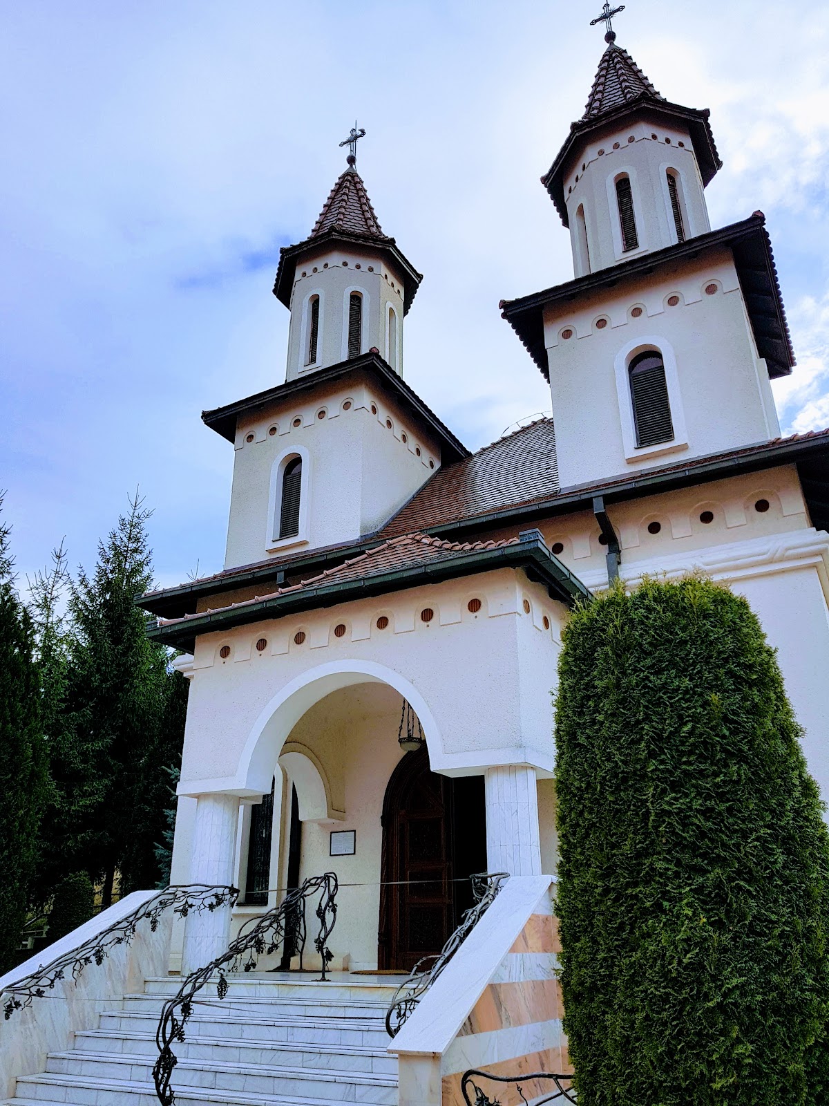 Mănăstirea Ortodoxă Nașterea Maicii Domnului - foto 5