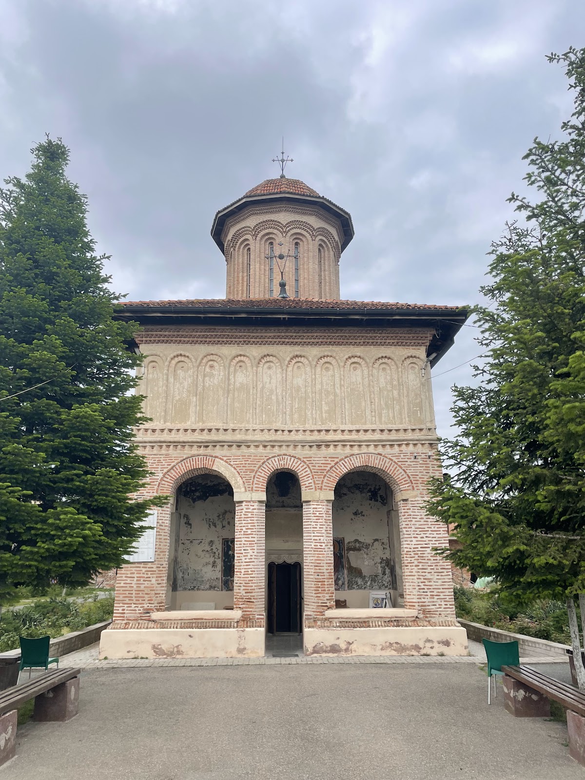 Mănăstirea Plătărești, Gălbinaşi