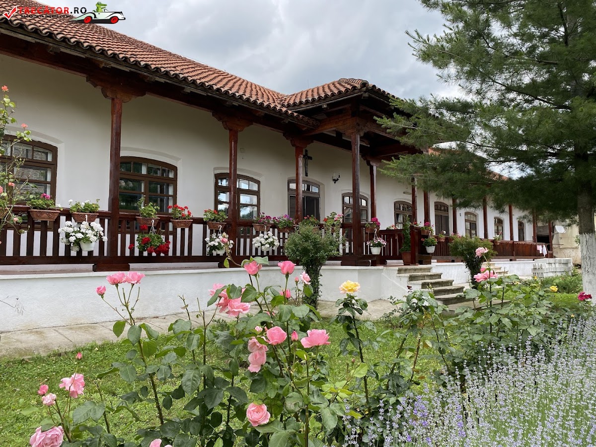 Mănăstirea Plătărești - foto 4