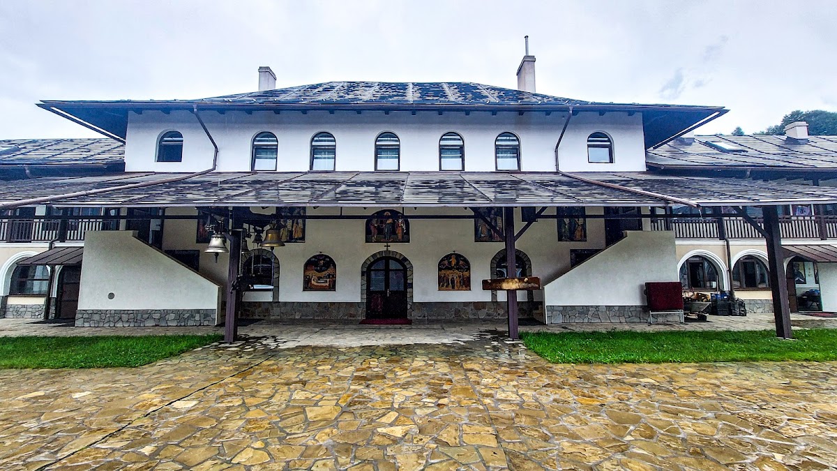 Mănăstirea Ponor - foto 4