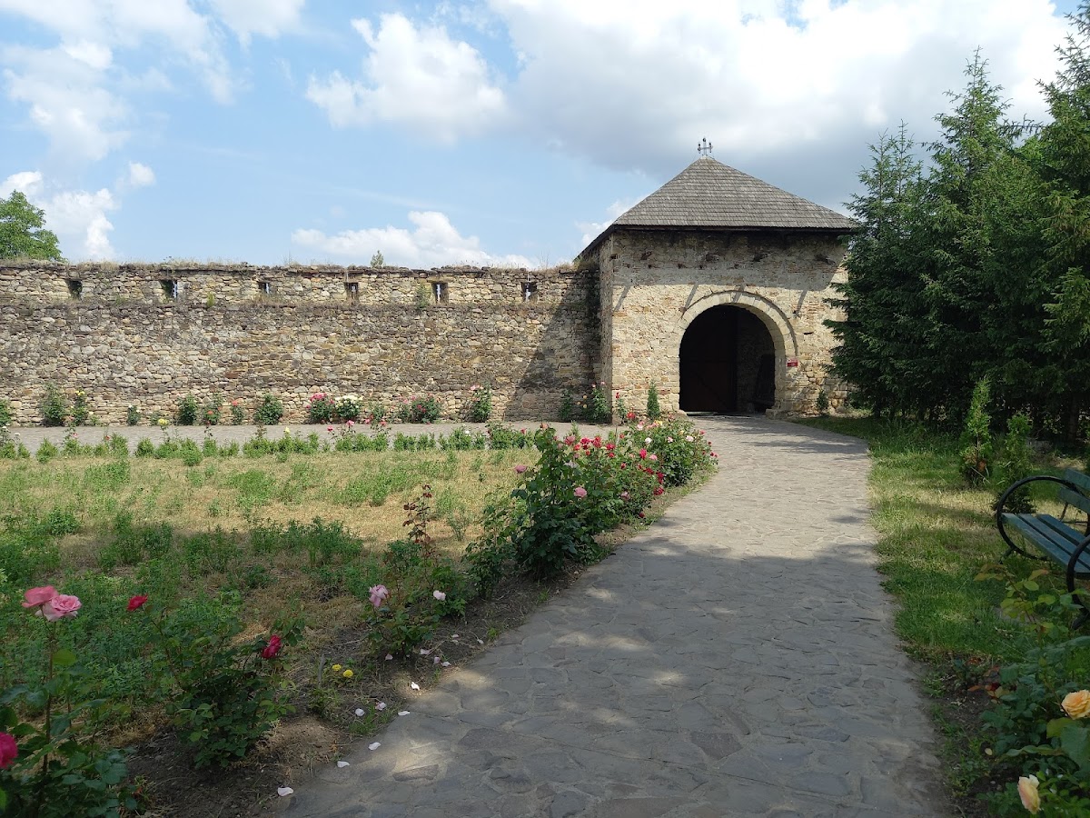 Monastero Răducanu - foto 4