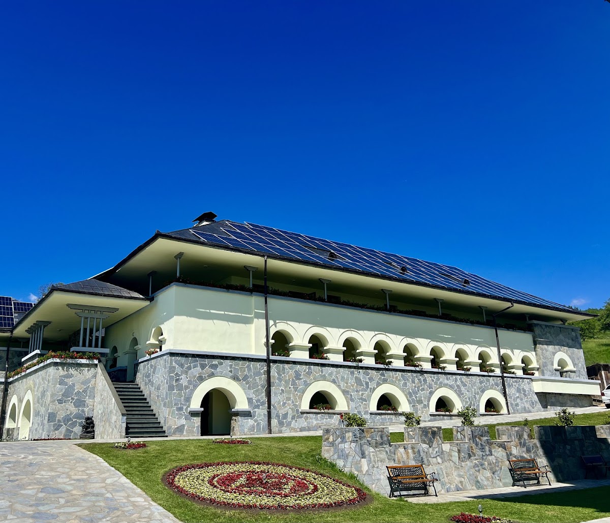 Mănăstirea Salva - foto 4