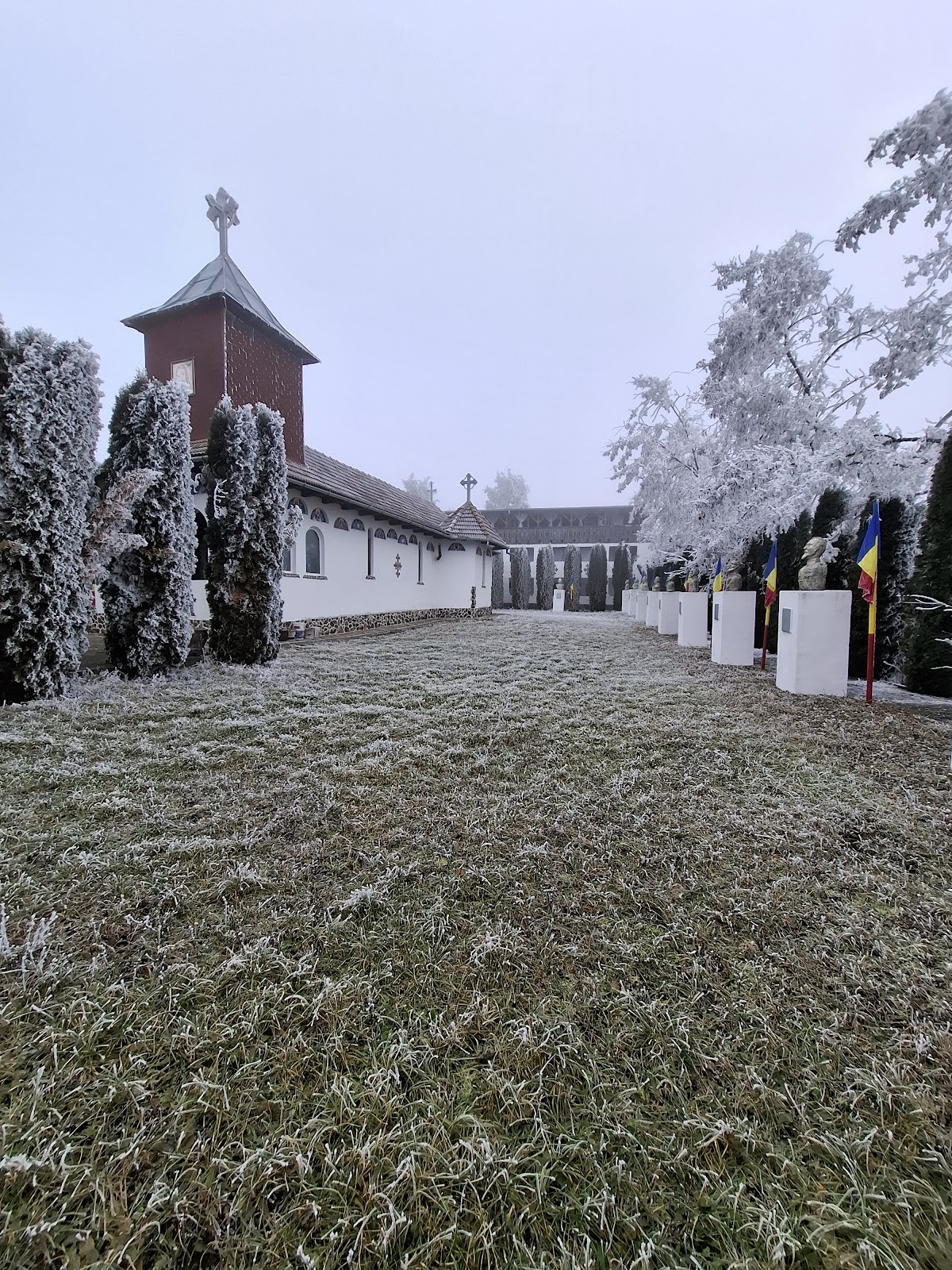 Mănăstirea Sărmașu - foto 5