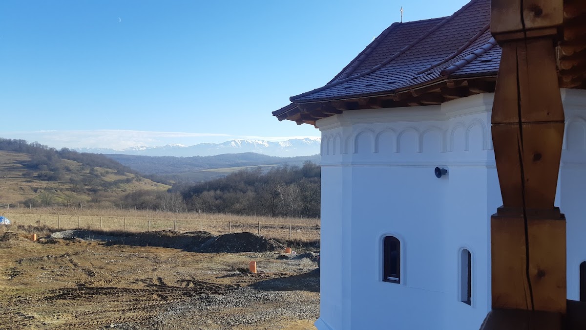 Mănăstirea Săsăuș - foto 3