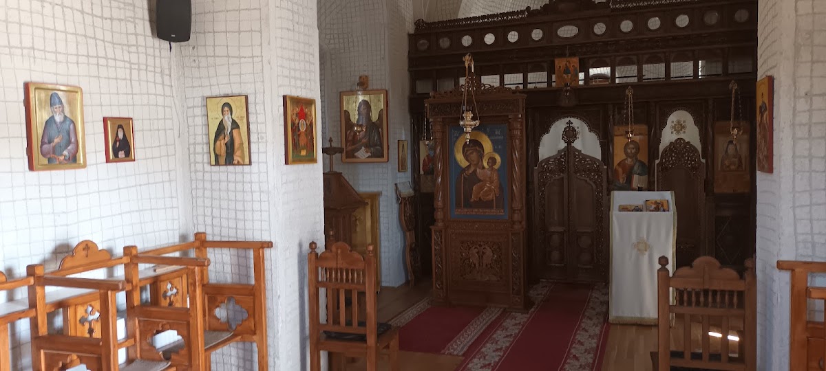 Mănăstirea Săsăuș - foto 5