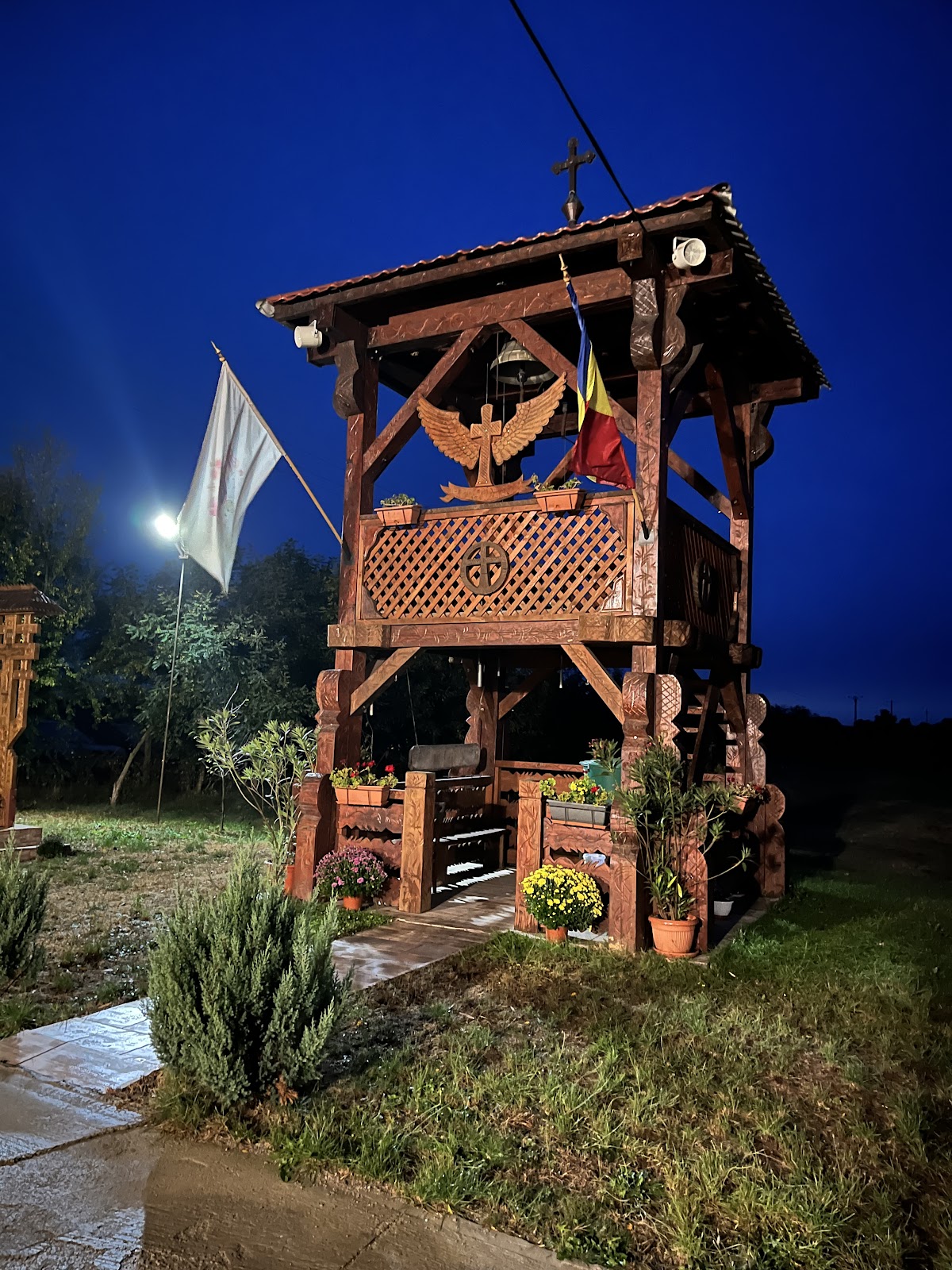 Monastère Schitul Intrarea Maicii Domnului - foto 2