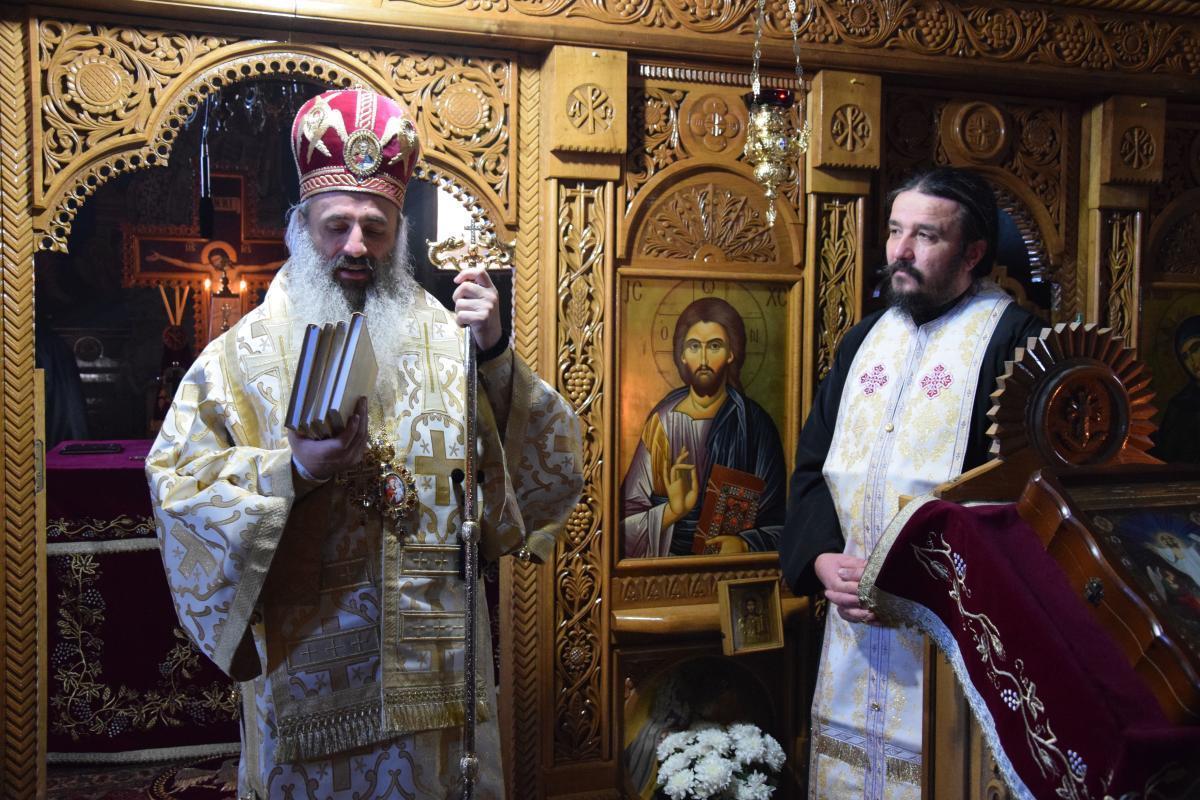 Mănăstirea Sfânta Teodora -Codrii Paşcanilor - foto 4