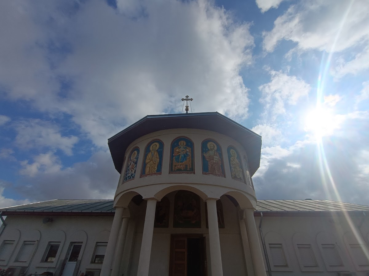 Szentháromság Kolostor - foto 2