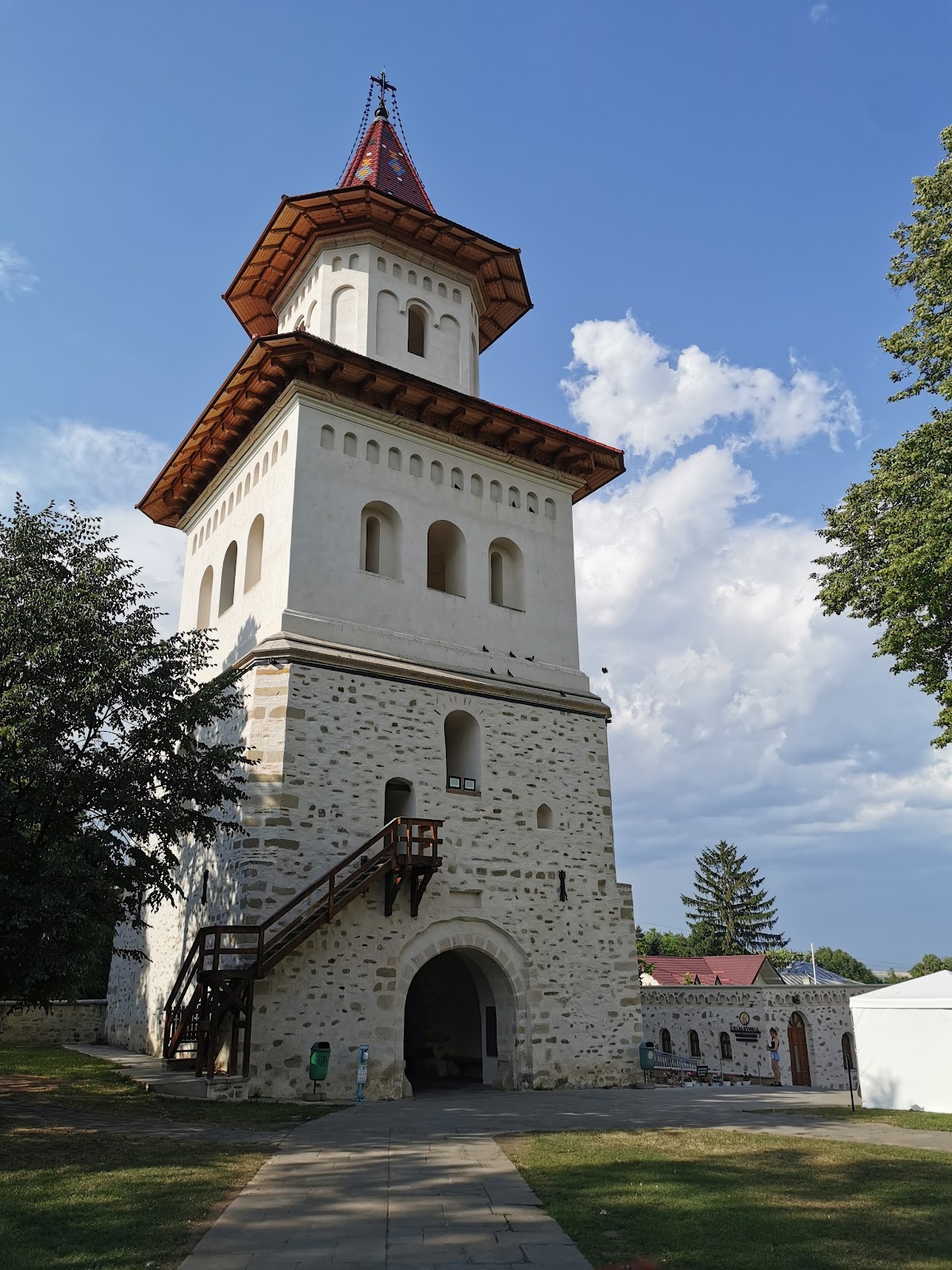 Mănăstirea „Sfântul Ioan cel Nou” de la Suceava - foto 2