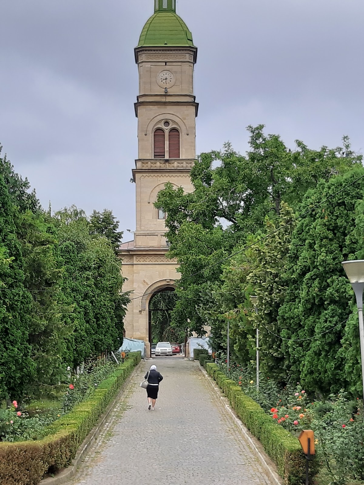 Mănăstirea Sfinții Apostoli Petru și Pavel, Bărboi - foto 2