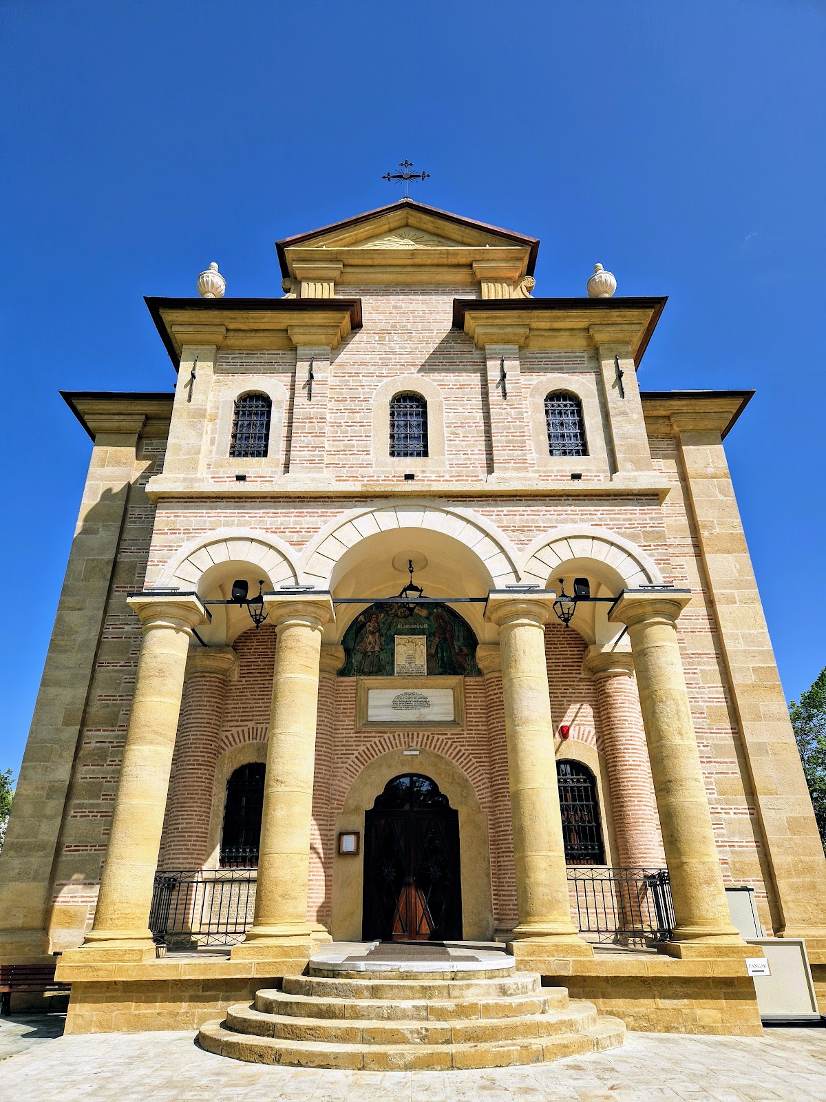 Mănăstirea Sfinții Apostoli Petru și Pavel, Bărboi - foto 4