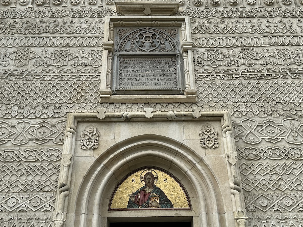 Mănăstirea Sfinții Trei Ierarhi - foto 3