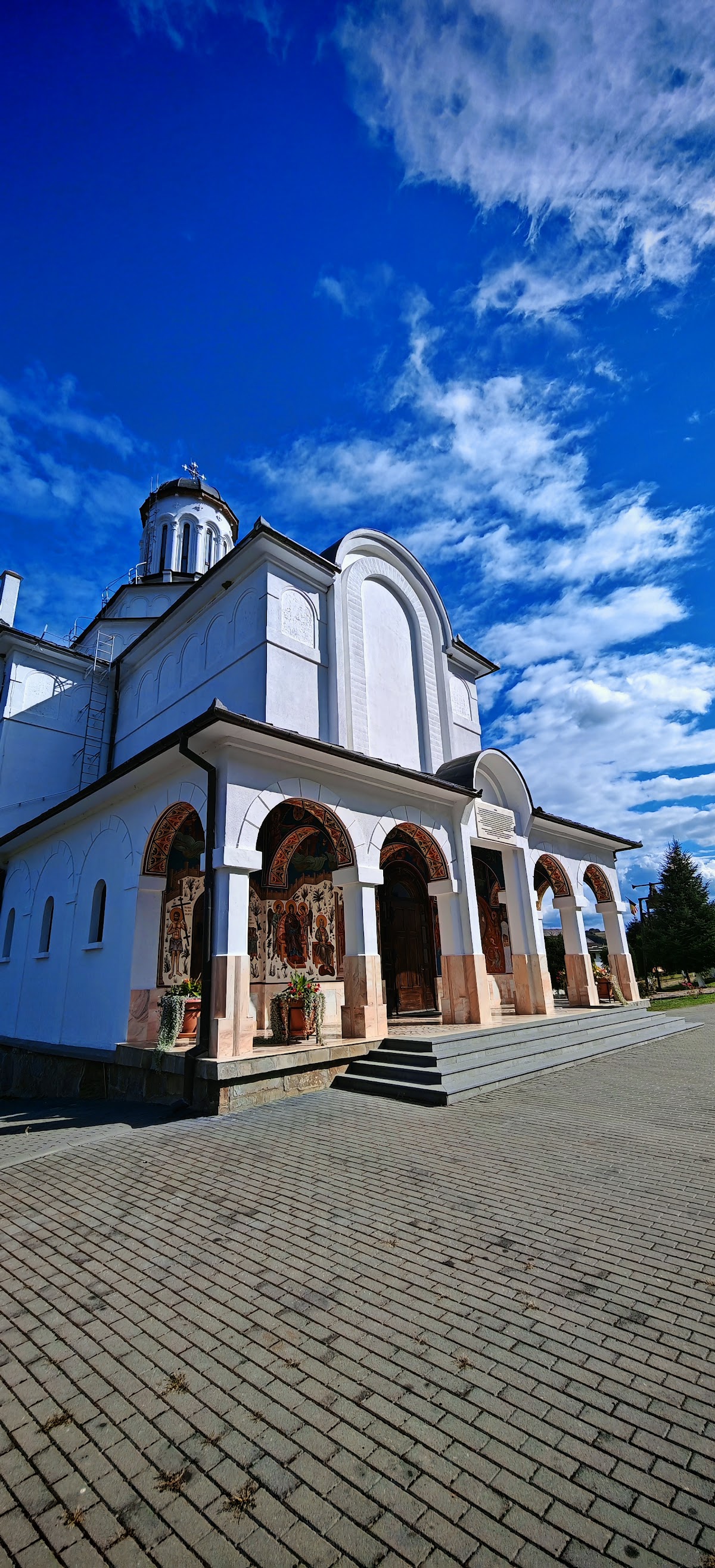Mănăstirea Valea Mare - foto 4