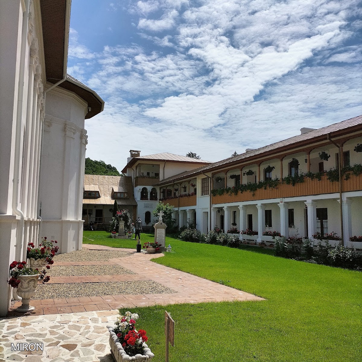 Monastère Viforâta - foto 5