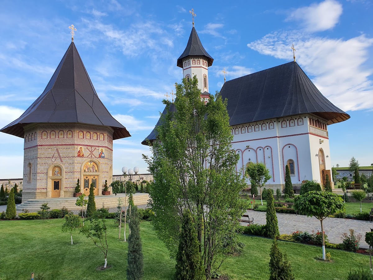 Mănăstirea Zosin - foto 2