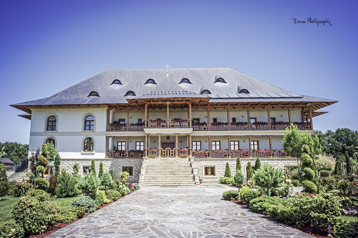 Mănăstirea Zosin - foto 3