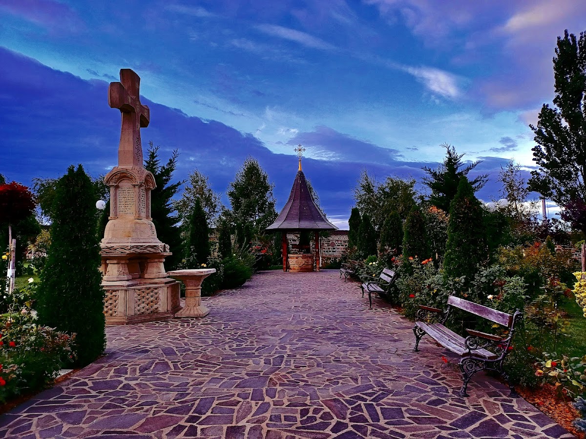 Mănăstirea Zosin - foto 5