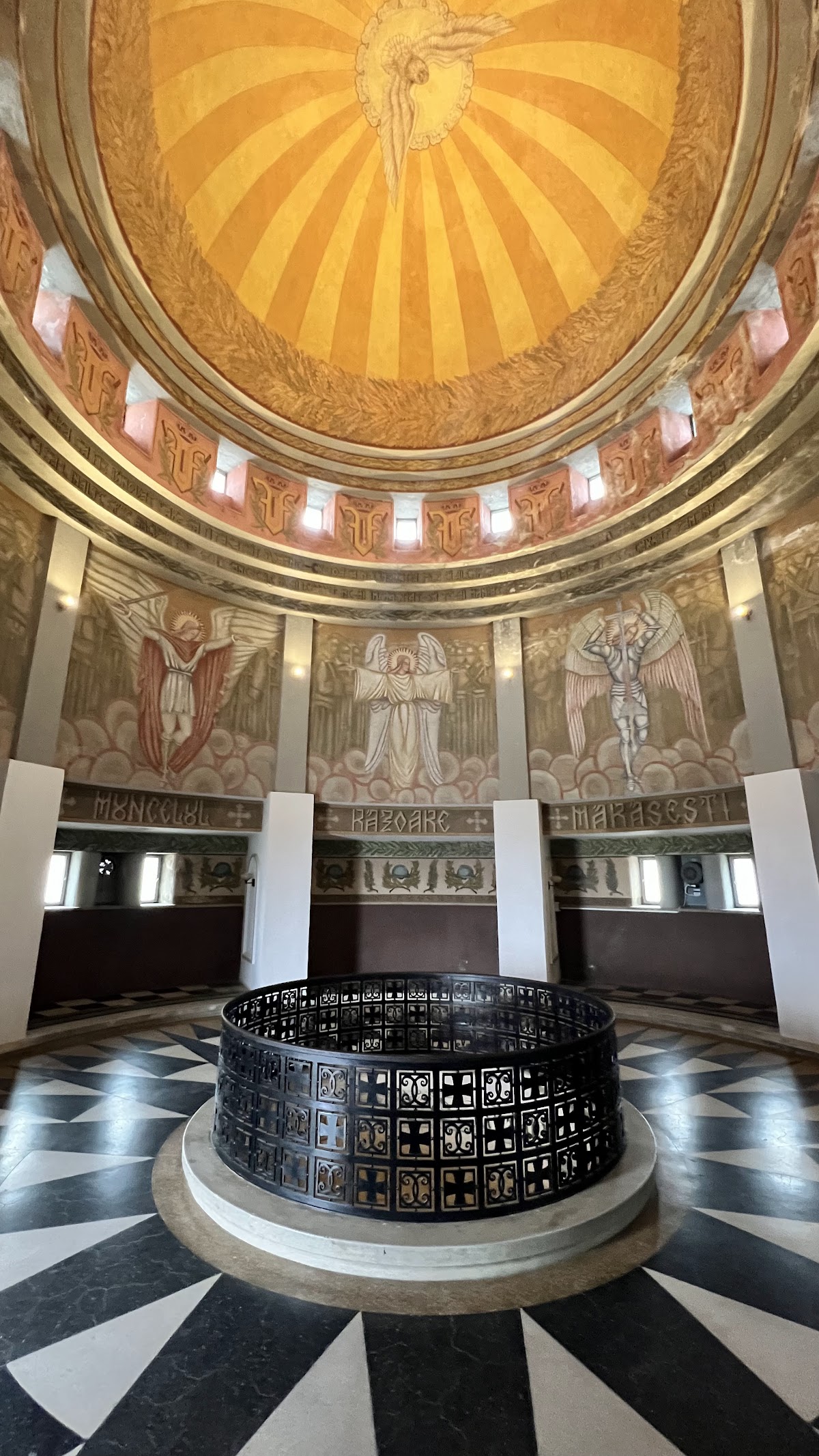 Mausoleum of Mărășești - foto 3