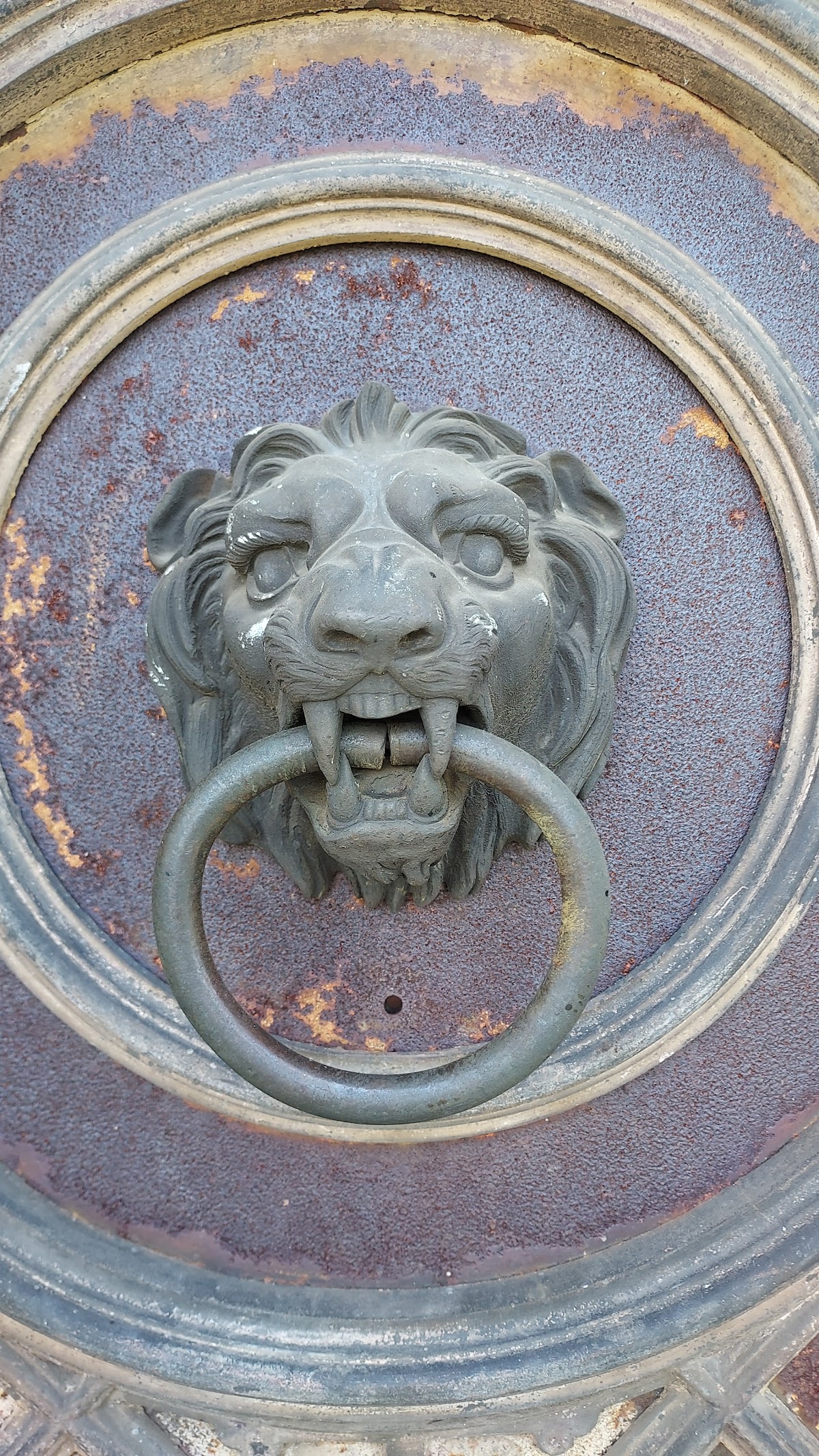 Mausoleum of Filișani - foto 4