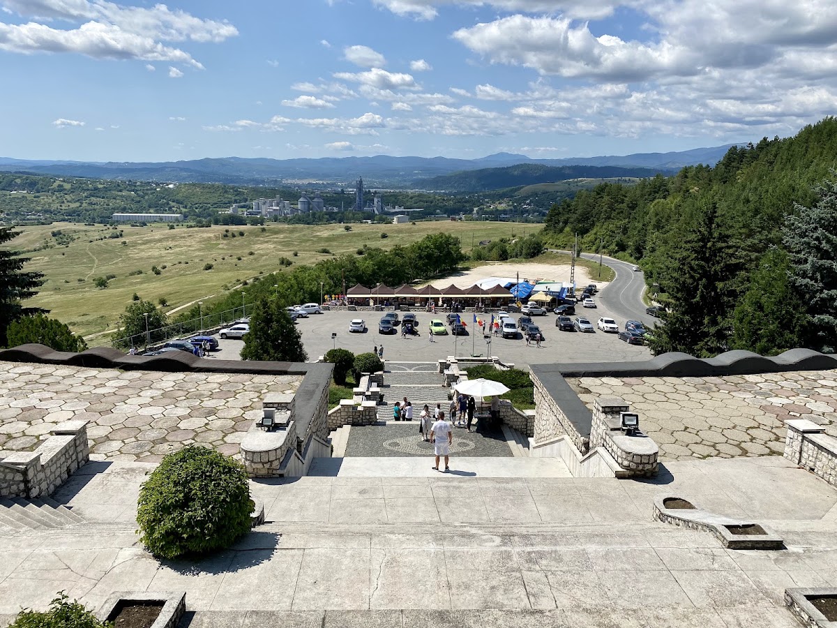 Mateiaș Mauzóleum - foto 3