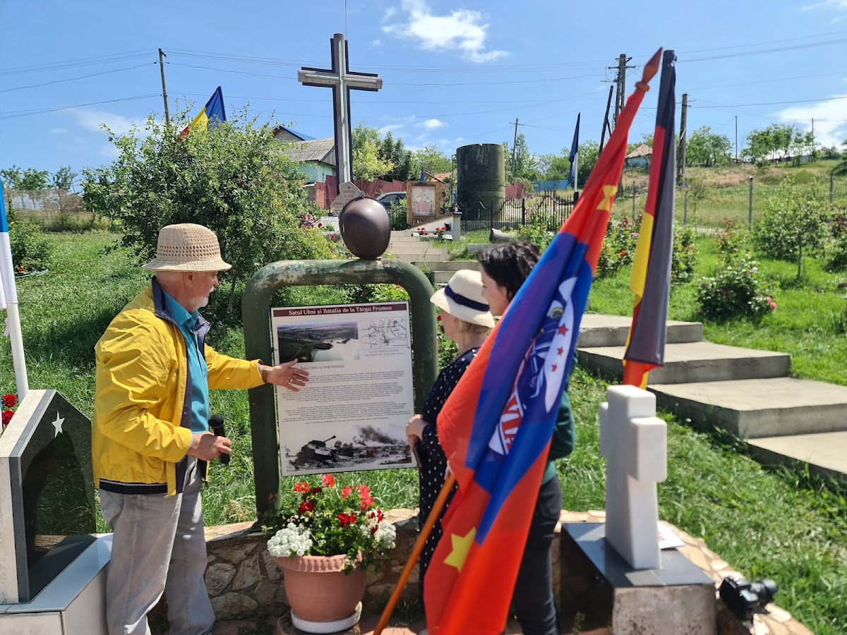 Memorialul Ulmi-Polieni - foto 4