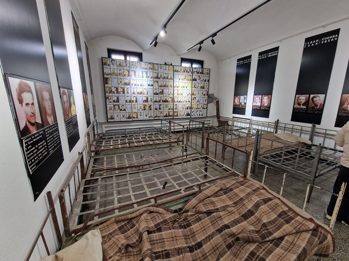 Memorialul Victimelor Comunismului și al Rezistenței - foto 5