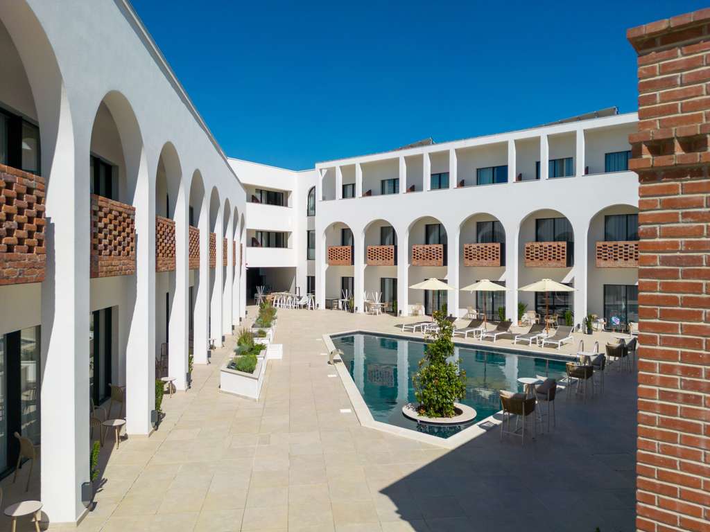 Mercure Conacul Cozieni