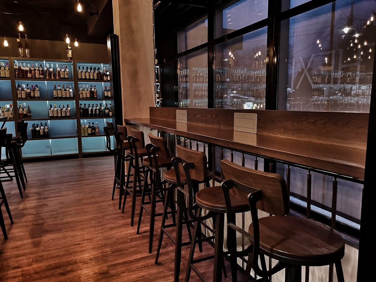 Methexis Wines & Spirits - foto 3
