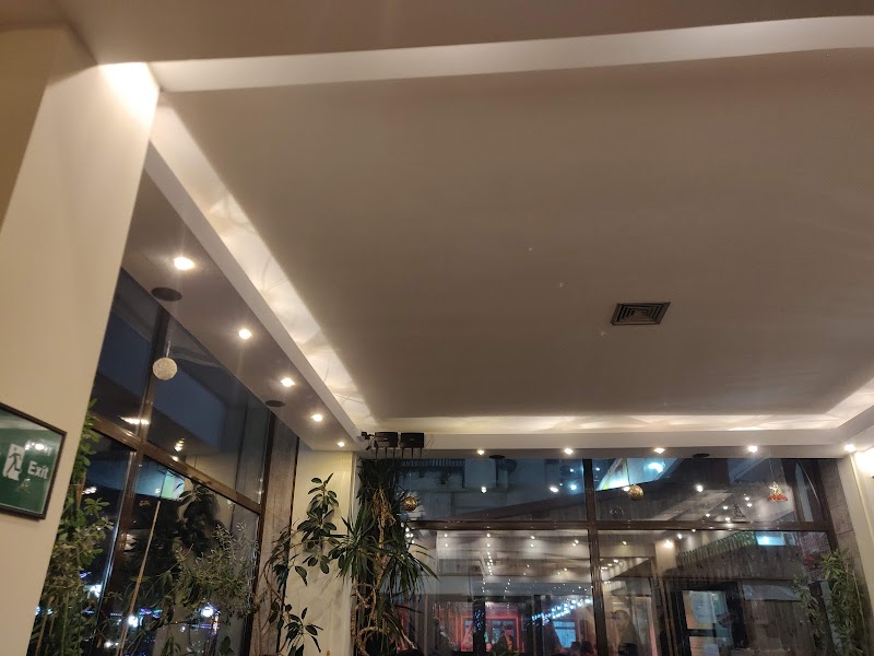 Milia Cafe, Câmpina