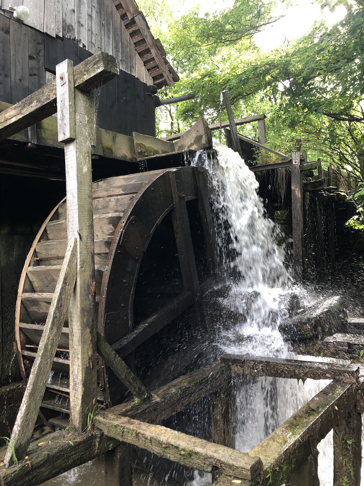Molino de Agua con Suerte Ohaba - foto 3